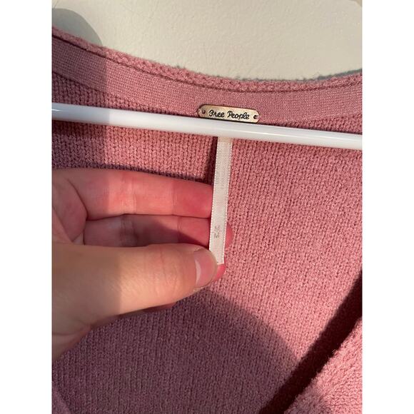 Free People Take Me Places Pink Pullover Sweater Size Medium - Picture 9 of 10